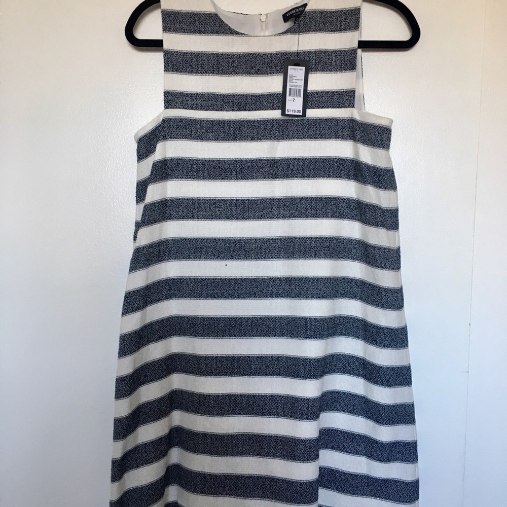 Sleeveless tunic dress. Mini dress